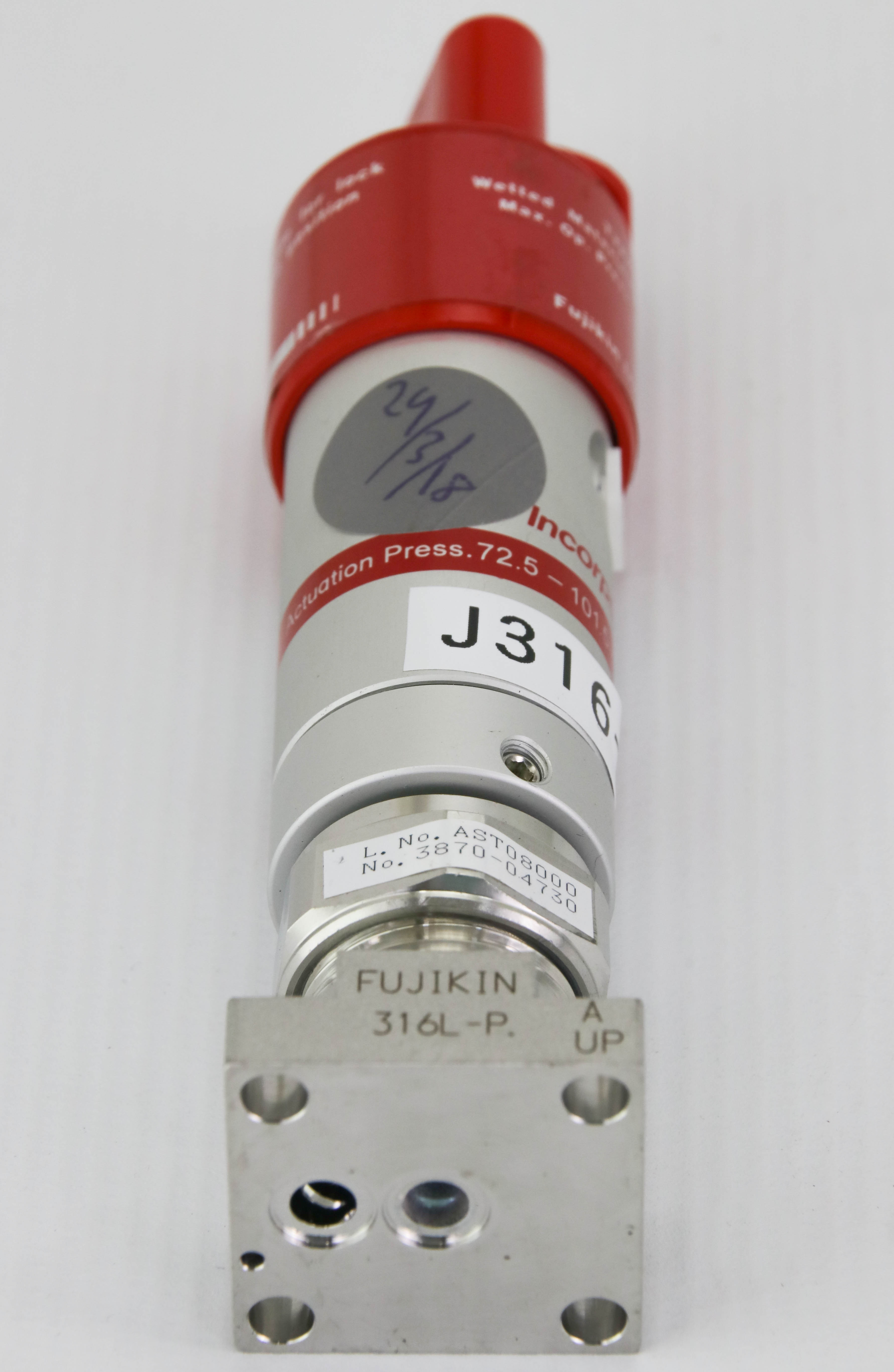 12324 FUJIKIN SURFACE MOUNT 2 PORT 1 1 8 DIAPHRAGM VALVE 1 4 C SEALS 12324-fujikin-surface-mount-2-port-1-1-8-diaphragm-valve-1-4-c-seals